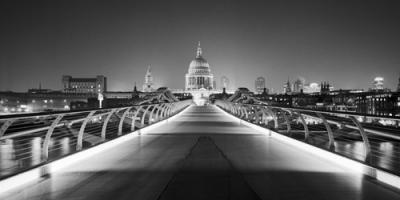 St Paul«s Cathedral from London Millenni #IG 6026