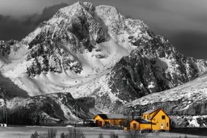 Lofoten Gelben Huser #IG 6104 Lofoten Gelben Huser #IG 6104