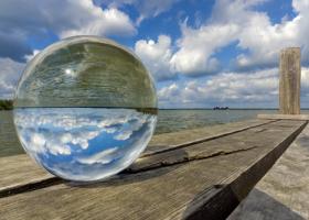 Kugelwelt am Steg #IG 7751 Kugelwelt am Steg #IG 7751