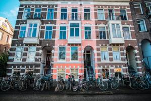 Amsterdam House narrow #IG 9201 Amsterdam House narrow #IG 9201